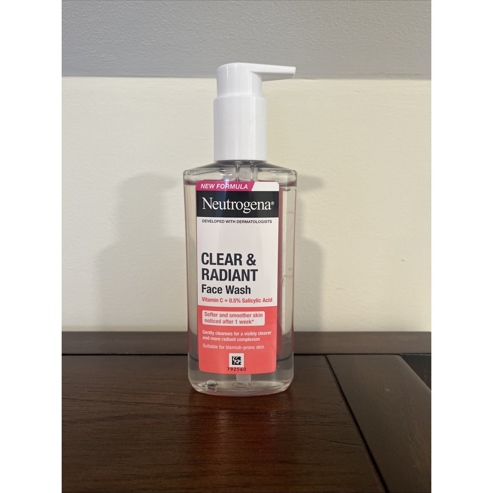 Neutrogena Clear & Radiant Face Wash Vitamin C & Pink‎ Grapefruit  6.76 oz/200ml